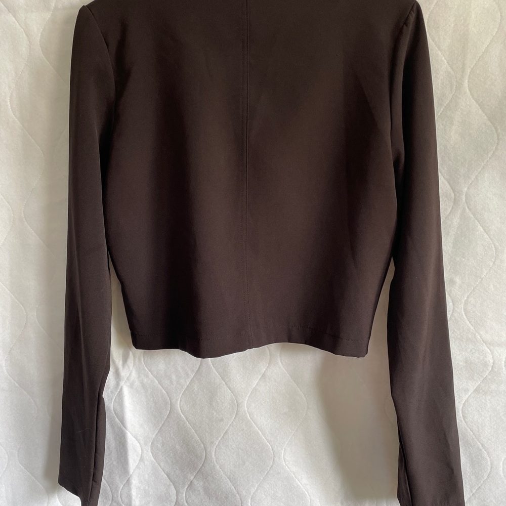 Utility Jacket With Cropped Style - image 3